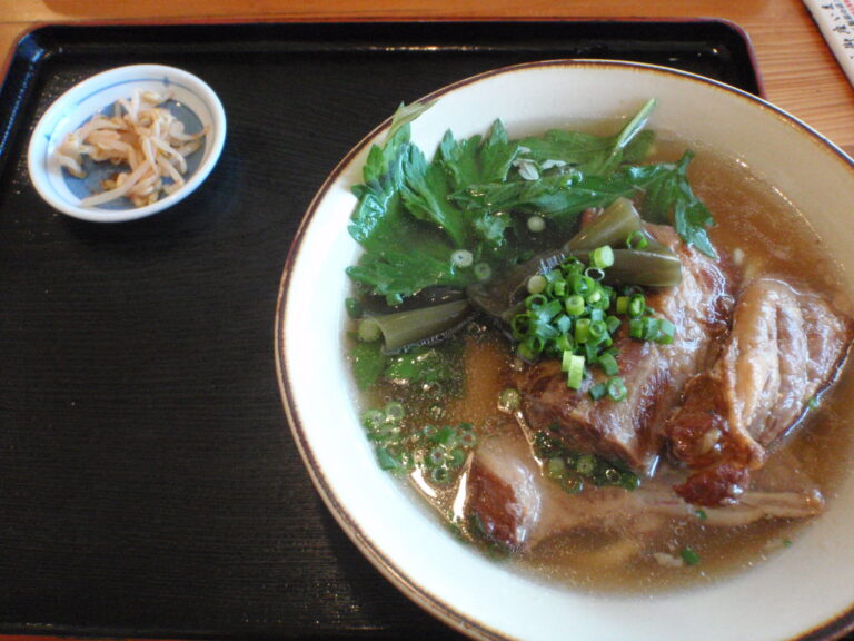 ちらー小の沖縄そば