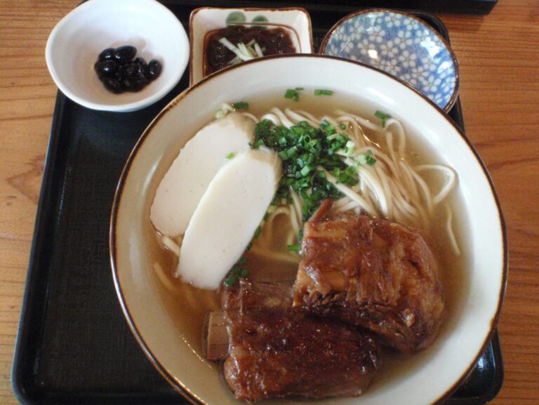 しむじょうのソーキそば