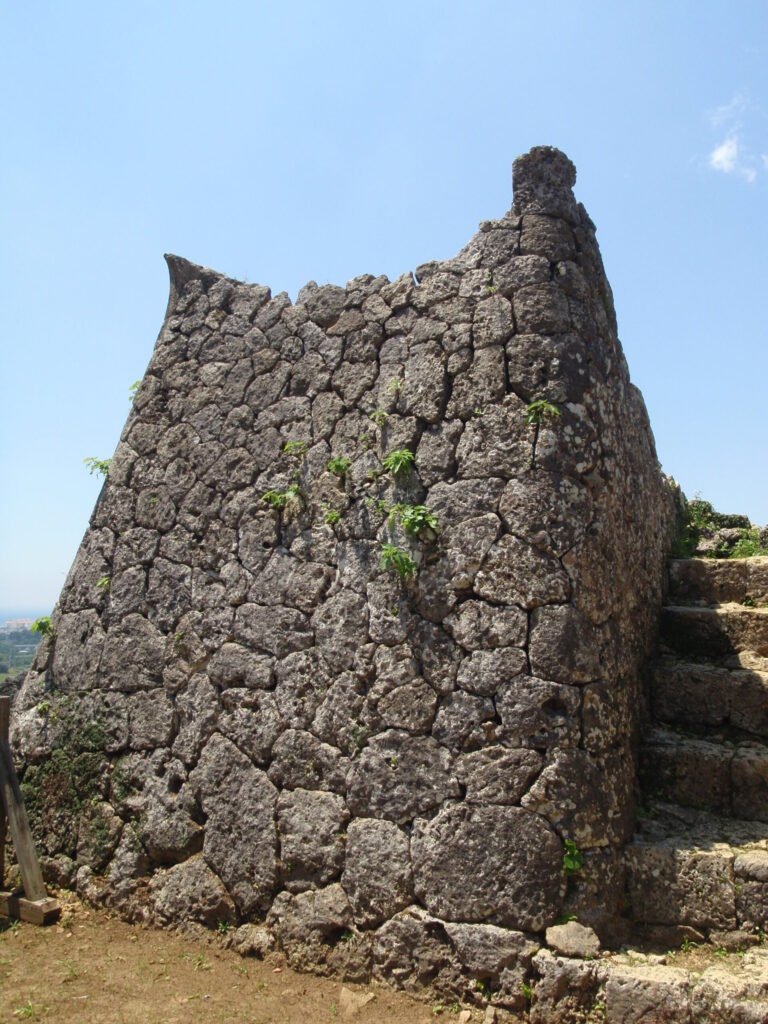 石積みの曲線美