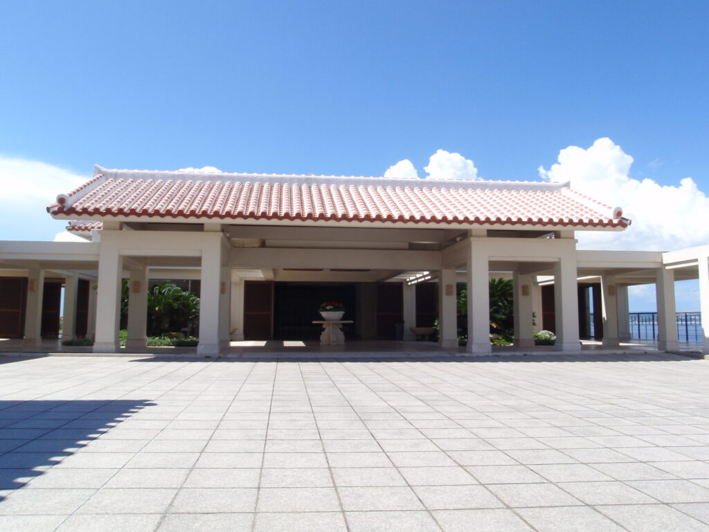 琉球石灰岩の建物