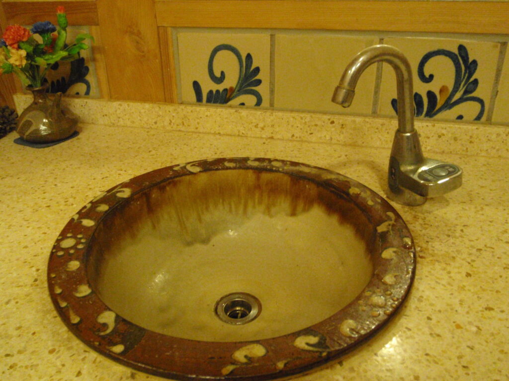 やちむんを使った洗面所