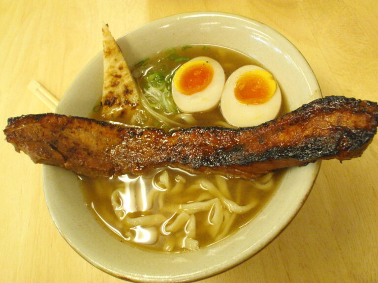 島豚家の沖縄そば