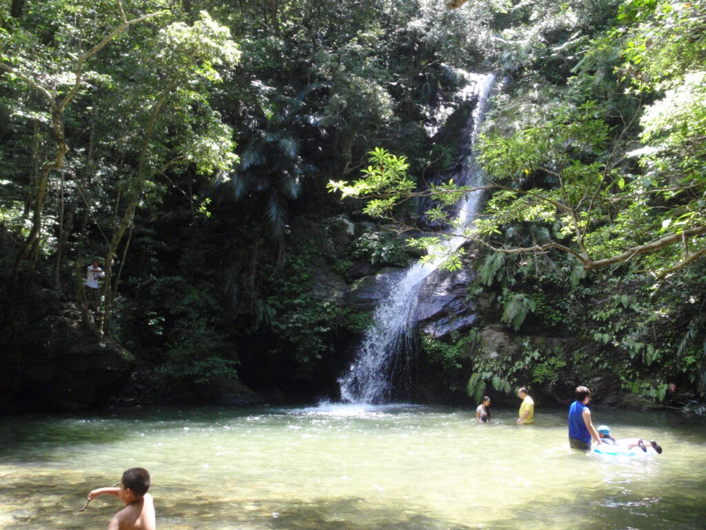 普久川滝（フンガー滝）
