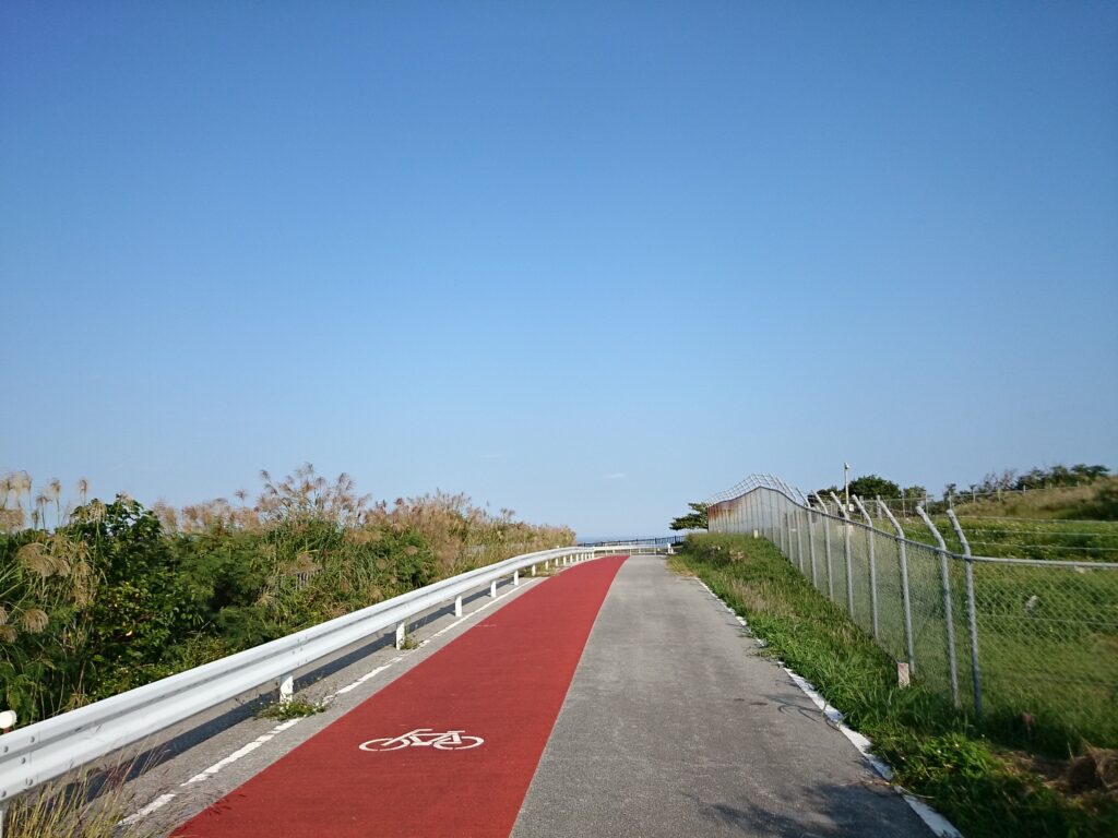 ニライカナイ展望台までの道