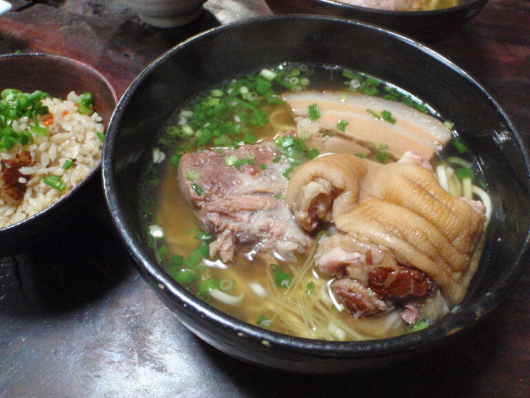 すーまぬめぇの沖縄そば