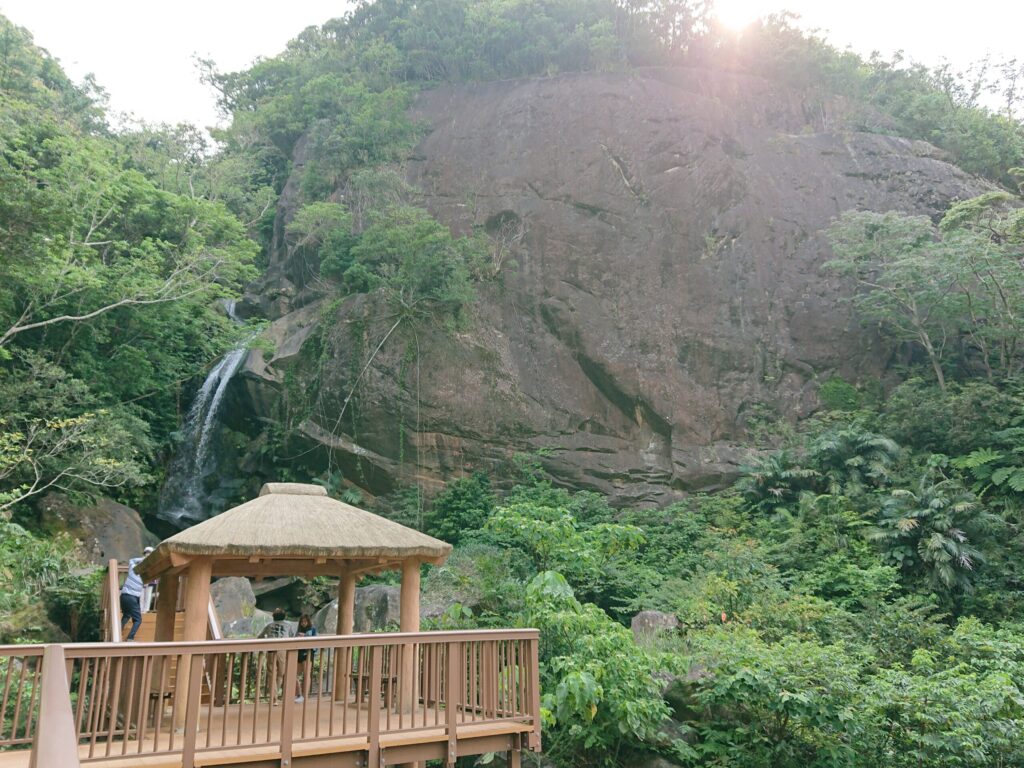 市街地から近い轟の滝