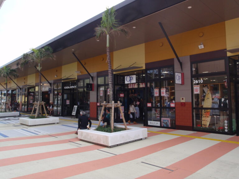 アウトレットモールあしびなー