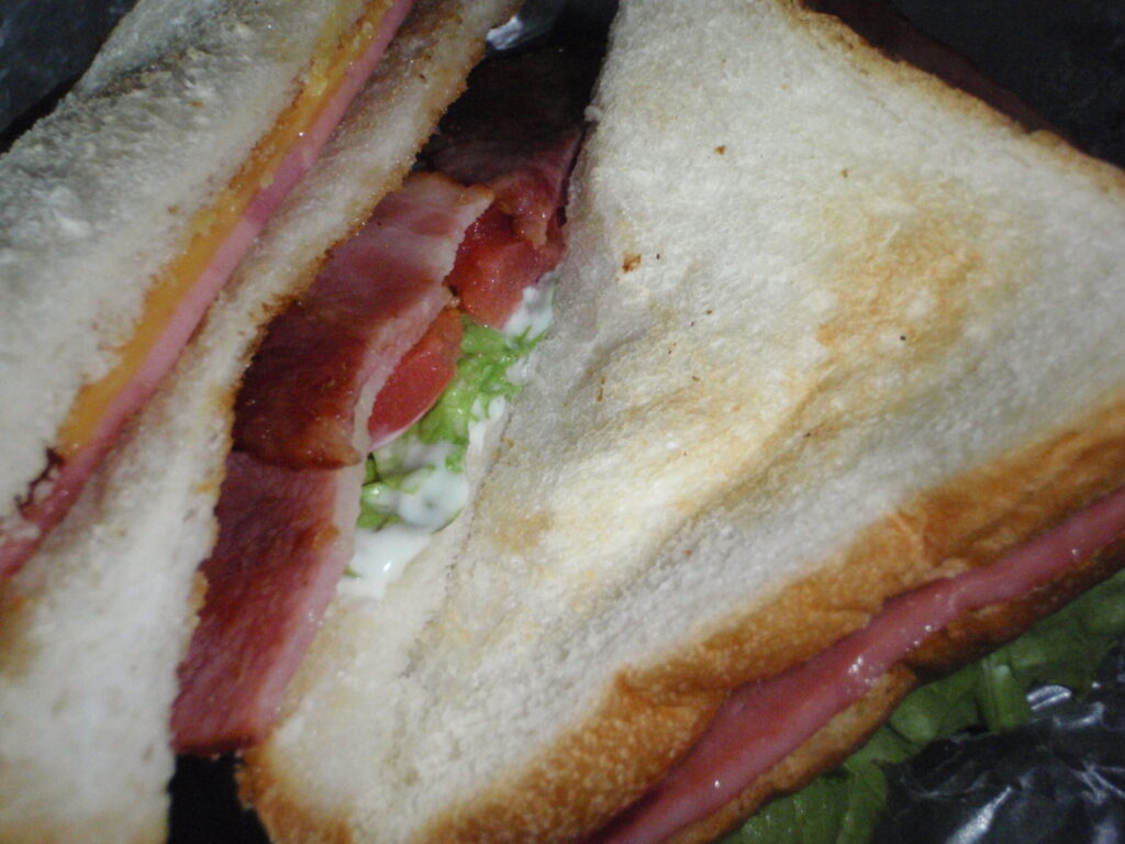 シーサイドドライブインのホットサンド